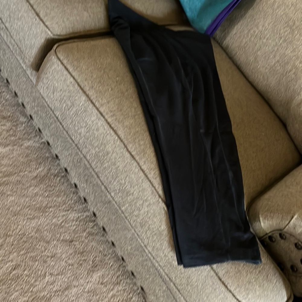 Black capris. Very comfortable, pure Jill 57% Pima cotton, 38 MODAL, 5% spandex